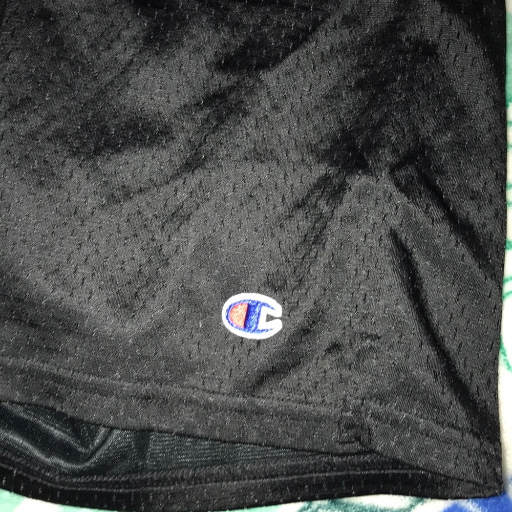 Shorts - Picture 2 of 3